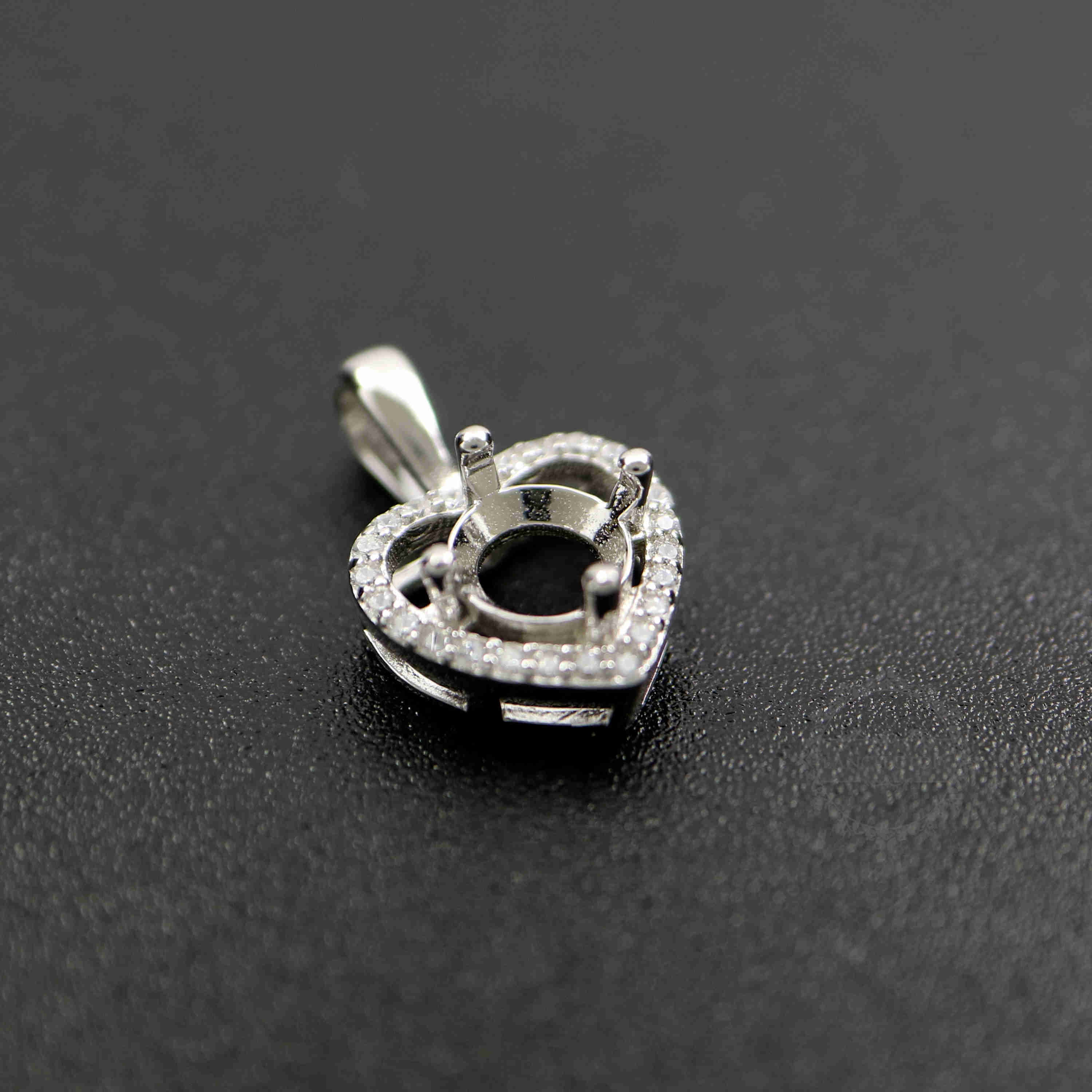 1Pcs 5-9MM Simple Heart Prong Bezel Settings For Round Cz Stone Solid 925 Sterling Silver DIY Pendant Charm Tray 1411217 - Click Image to Close